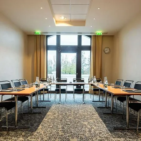 Hotel Radisson Blu Paris. Marne-la-vallee *