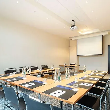 Radisson Blu Paris. Marne-la-vallee *