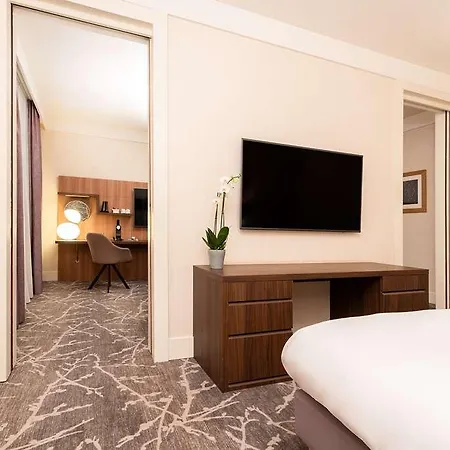 Radisson Blu Paris. Marne-la-vallee * Magny-le-Hongre