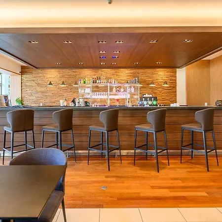 Radisson Blu Paris. Marne-la-vallee * Magny-le-Hongre